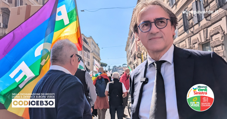 in piazza per la pace
