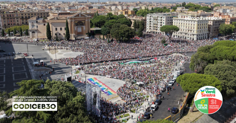 in piazza per Gaza